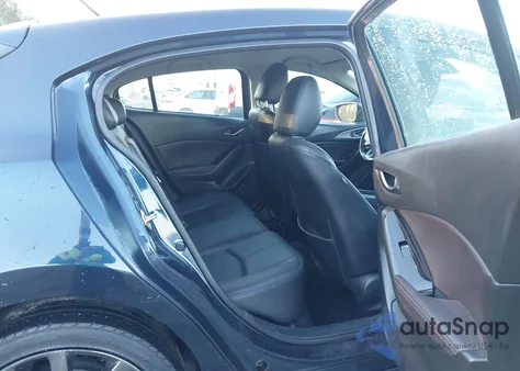 2018 Mazda Mazda3 Touring z USA, uszkodzony, nr VIN 3MZBN1L35JM249959